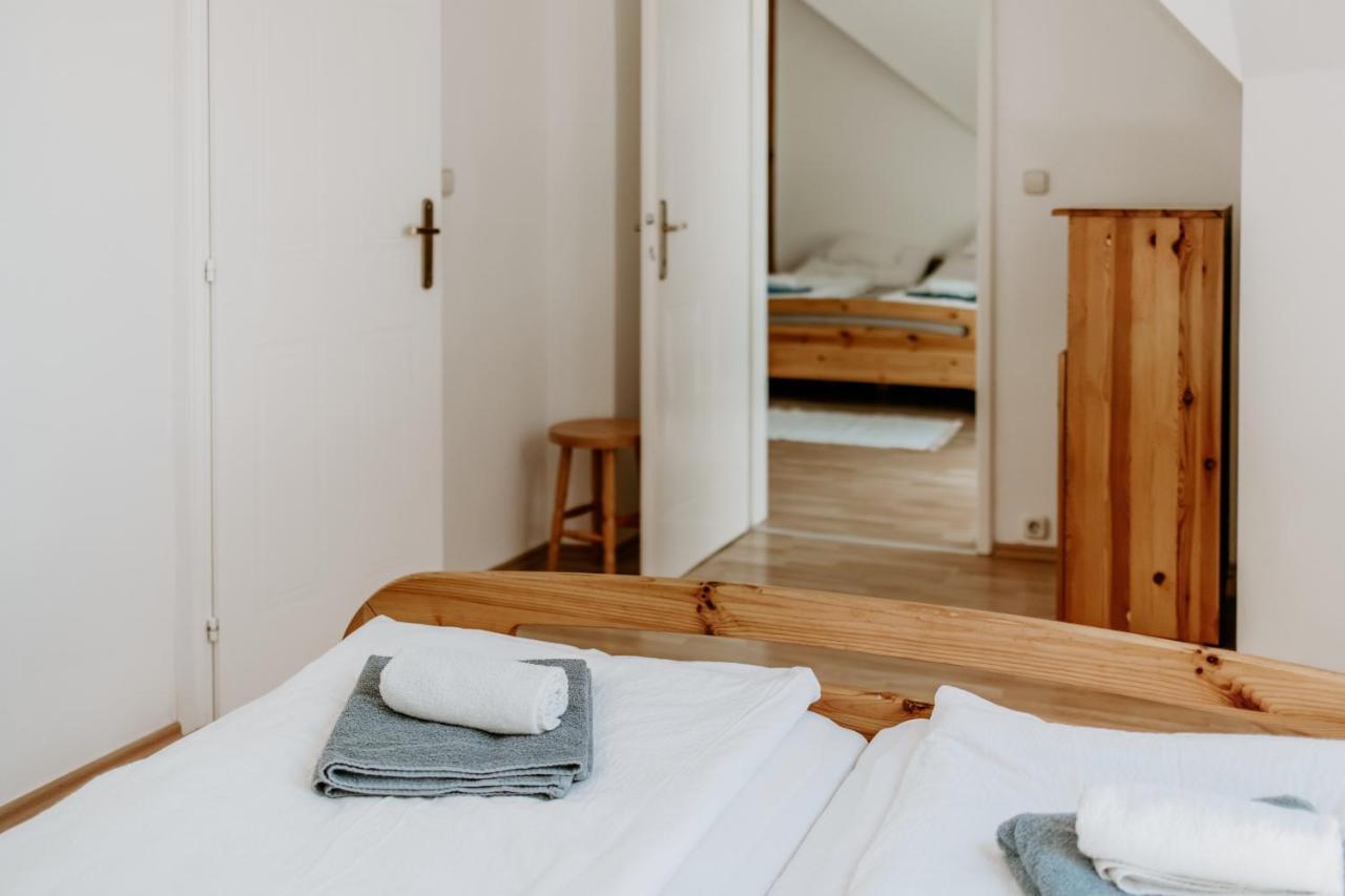 Kek Vendeghaz Family Resort Gyenesdiás Zewnętrze zdjęcie